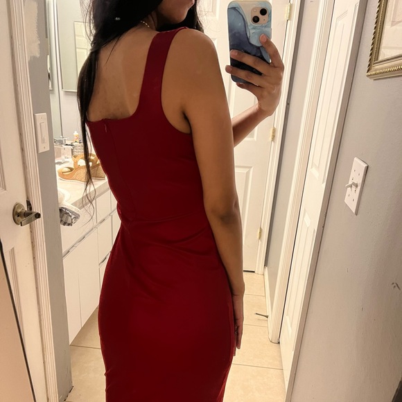 Red Bodycon Dress - Picture 4 of 6